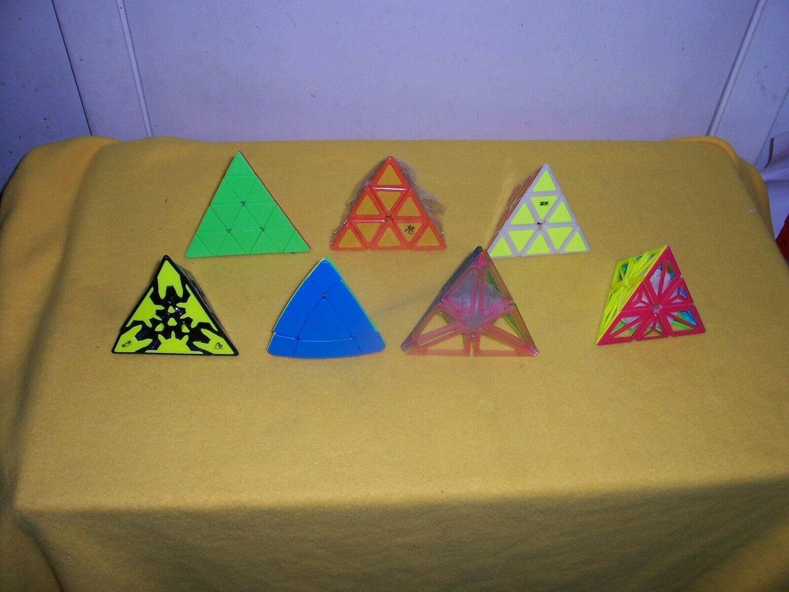 PYRAMINX (ORANGE, GEAR, DNA)